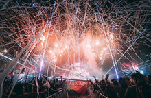 Load image into Gallery viewer, tissue streamers by Queen of Confetti